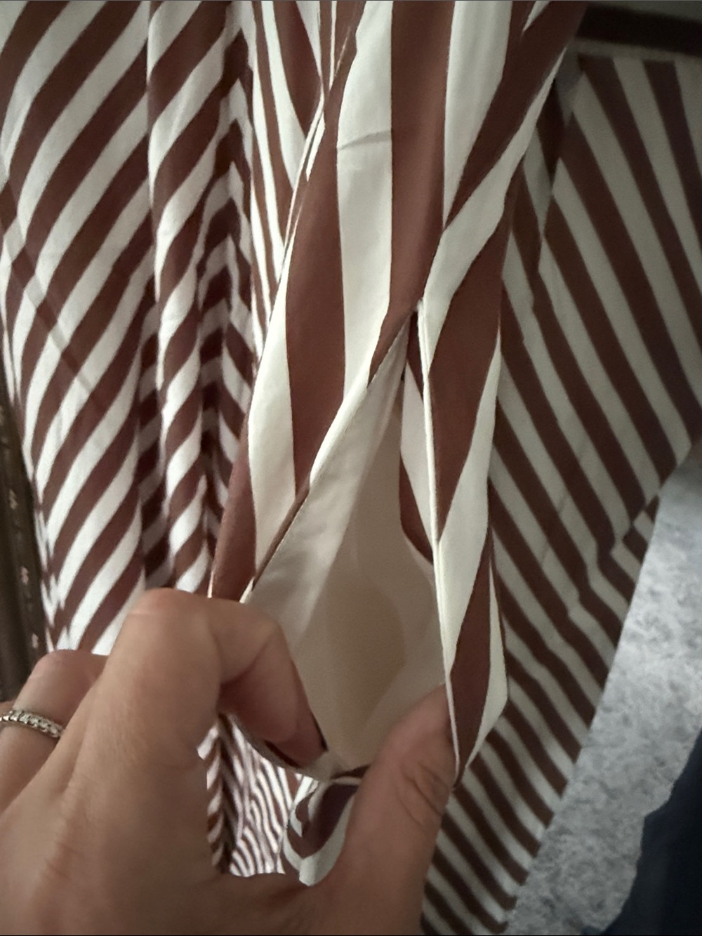Oroton Midi Dress V-Neck Flutter Sleeve Brown & White Striped (US 10/AU 14) - Picture 8 of 9